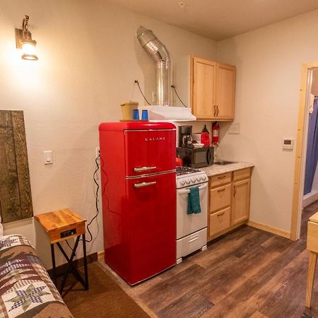 June Lake Motel Экстерьер фото
