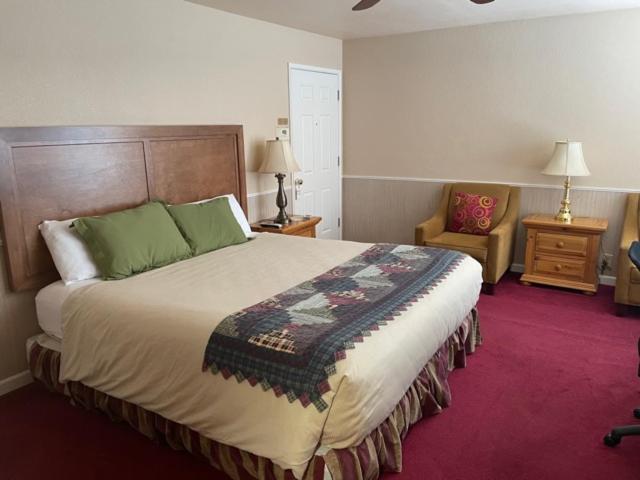 June Lake Motel Экстерьер фото