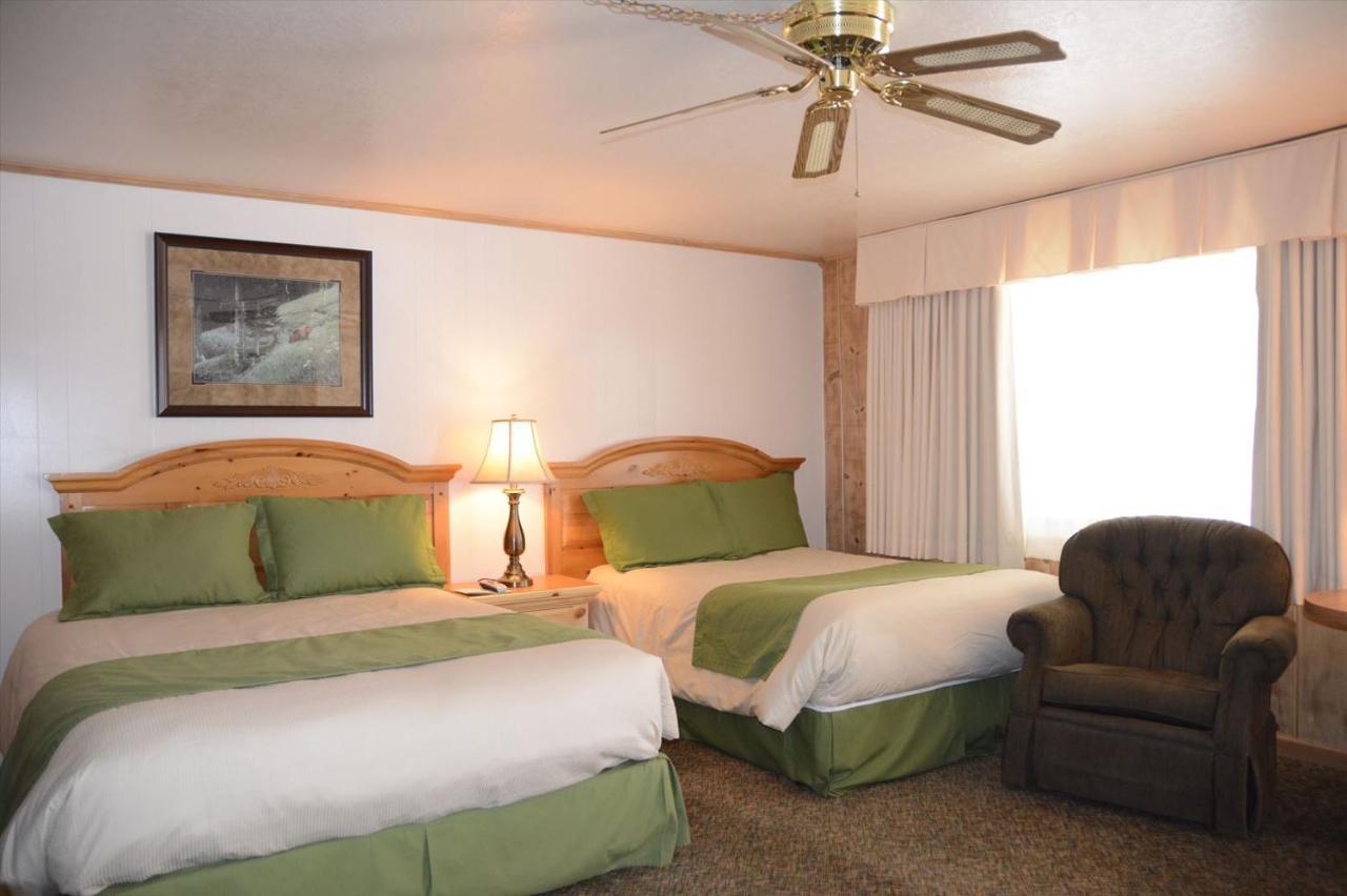 June Lake Motel Экстерьер фото